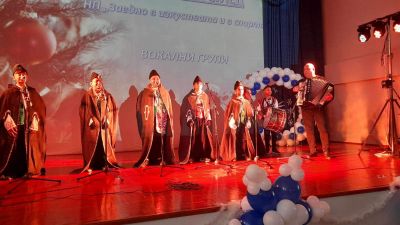 Участие на Вокална формация "Велека" с ръководител Ангел Иванов - Изображение 1
