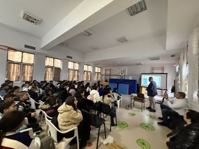 Онлайн безопасност- обучение в прогимназиален етап и участие във форум "Заедно в борбата с кибертормоза на деца" - Изображение 3