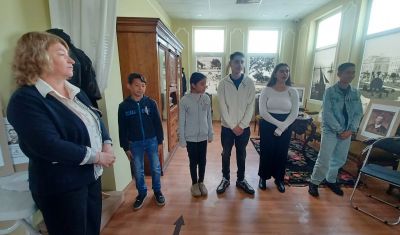 Вълнуващ урок в Регионалния исторически музей в Бургас, посветен на Априлското въстание - Изображение 3