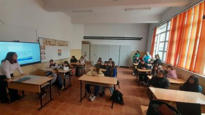 Групова работа с ученици от V клас на тема „Всичко, което трябва да знаеш за пубертета като момиче“ - Изображение 3
