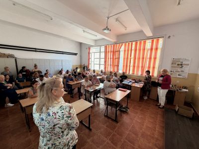 Групова среща с родители по проект „Шанс за бъдеще“  - Изображение 3