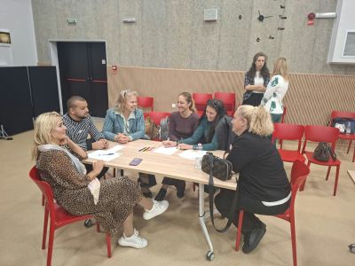  Участие в тематичен семинар по проект „Шанс за бъдеще“ - Изображение 1