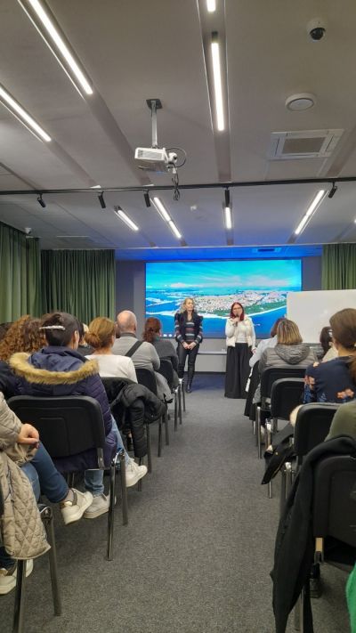 Среща от инициативата на Общинския съвет по наркотични вещества към Община Бургас под надслов „Родителство с увереност – подкрепа за тийнейджъри“ - ОУ Христо Ботев - Бургас, Победа