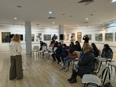 Посещение на изложбата „Хоризонти на паметта“ представена в Културен център „Морско казино“- гр. Бургас - ОУ Христо Ботев - Бургас, Победа
